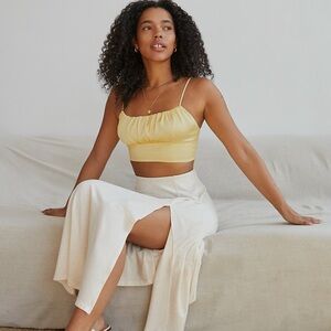 Aritzia Wilfred Sonnet Camisole Ruched cropped. Large